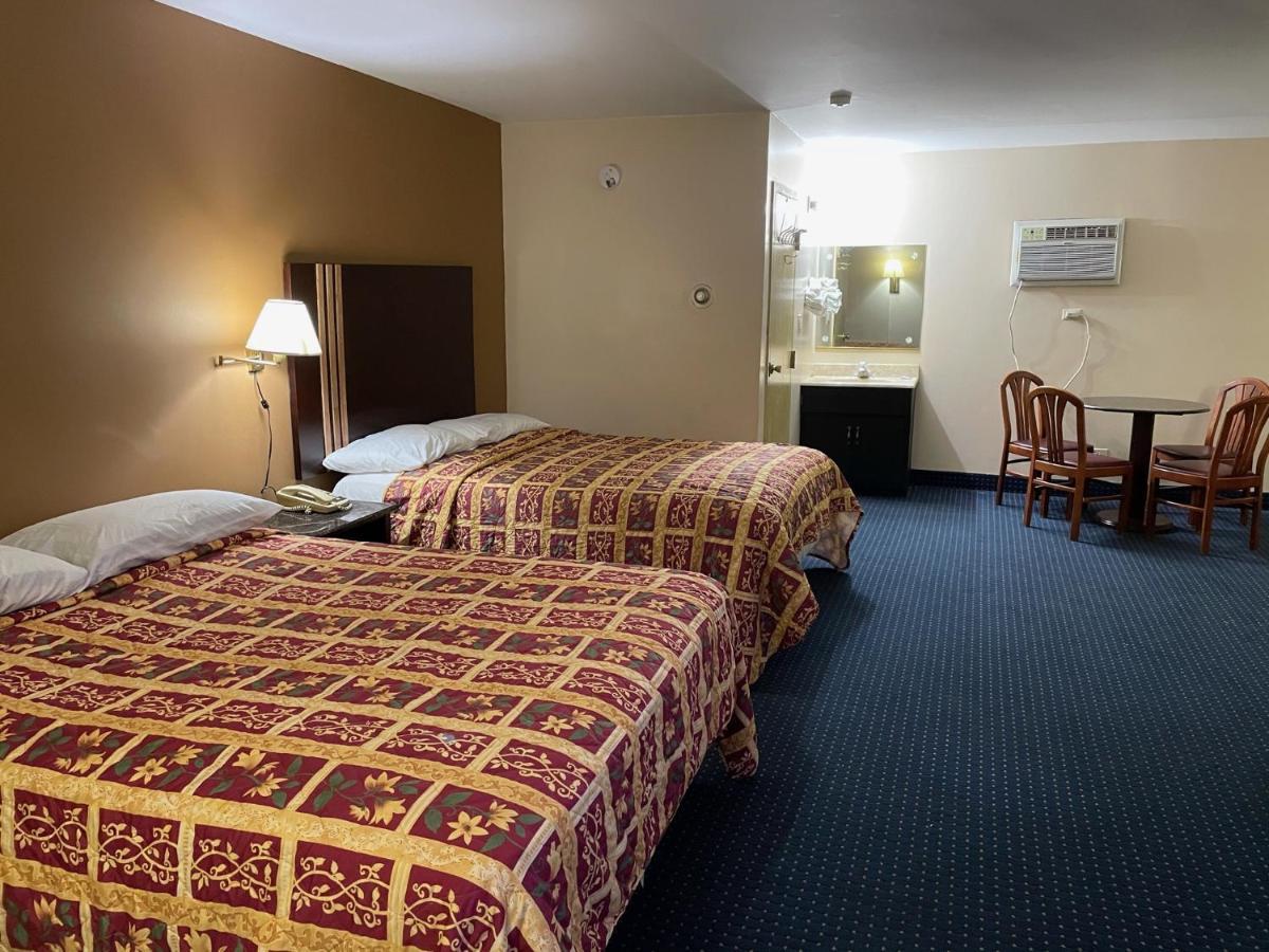 American Inn And Suites Countryside Exteriér fotografie