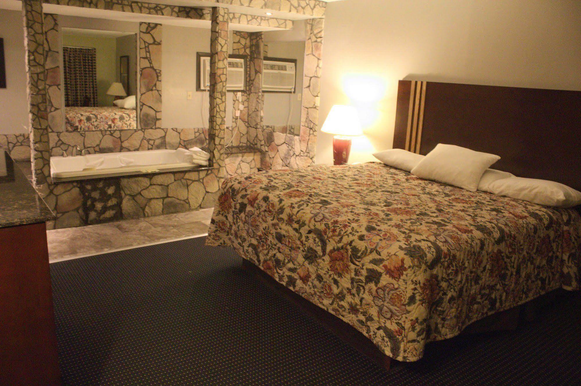 American Inn And Suites Countryside Exteriér fotografie